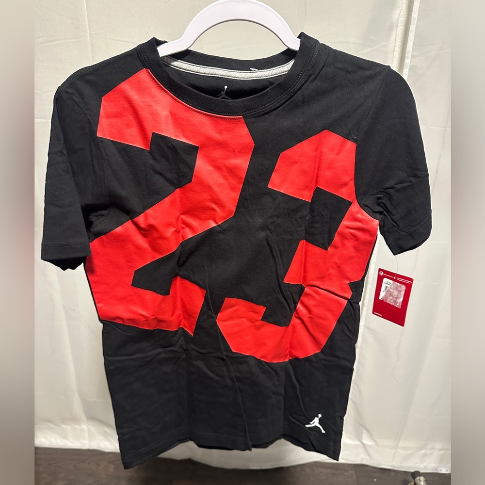 Michael Jordan 23 Jumpman Boy’s Red and Black Shirt Size L New Tag Came Off